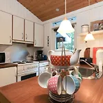 4 Star Holiday Home In Albaek בית נופש *
